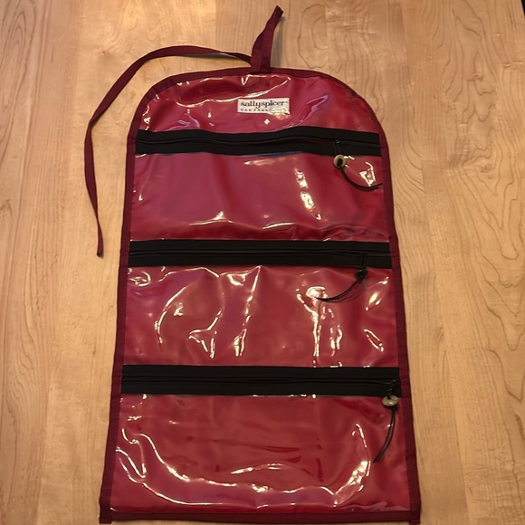 Sally Spicer Vintage Travel Case - Picture 2 of 4